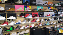 Colfax Pawn 02