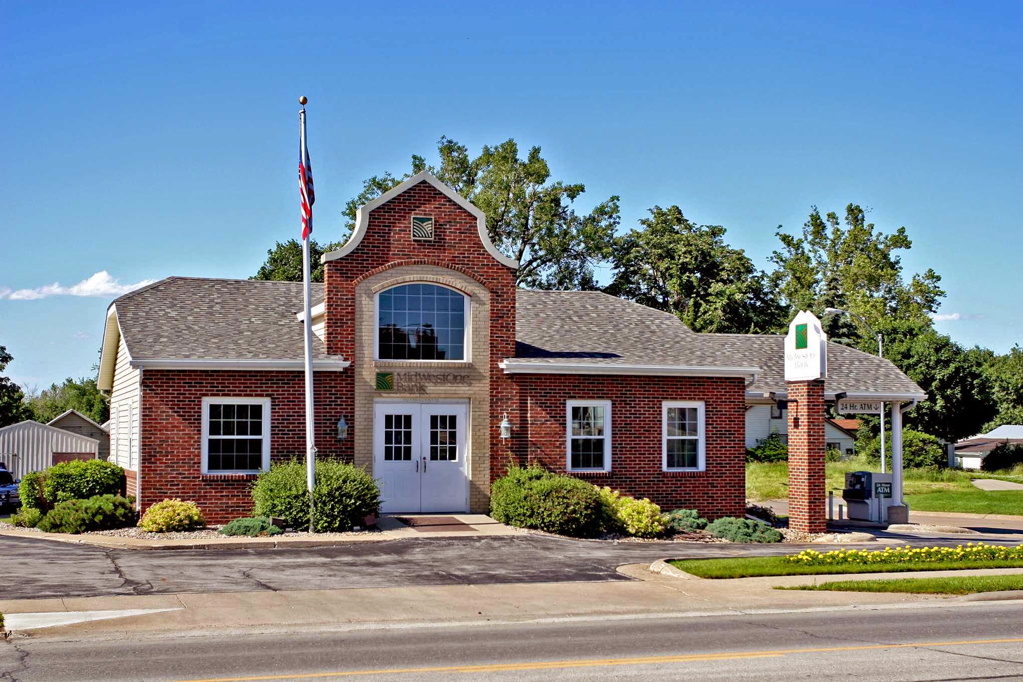 MidWestOne Bank 01