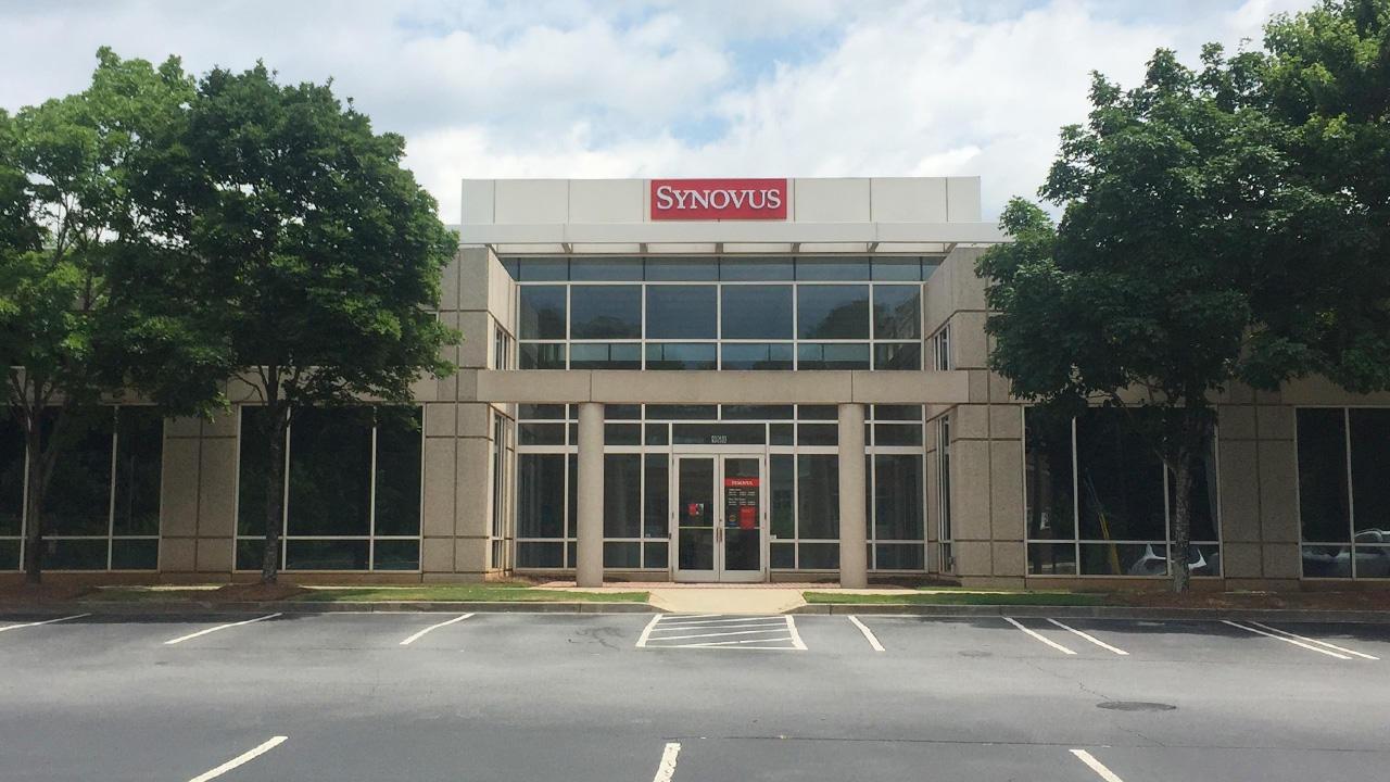 Synovus Bank 01