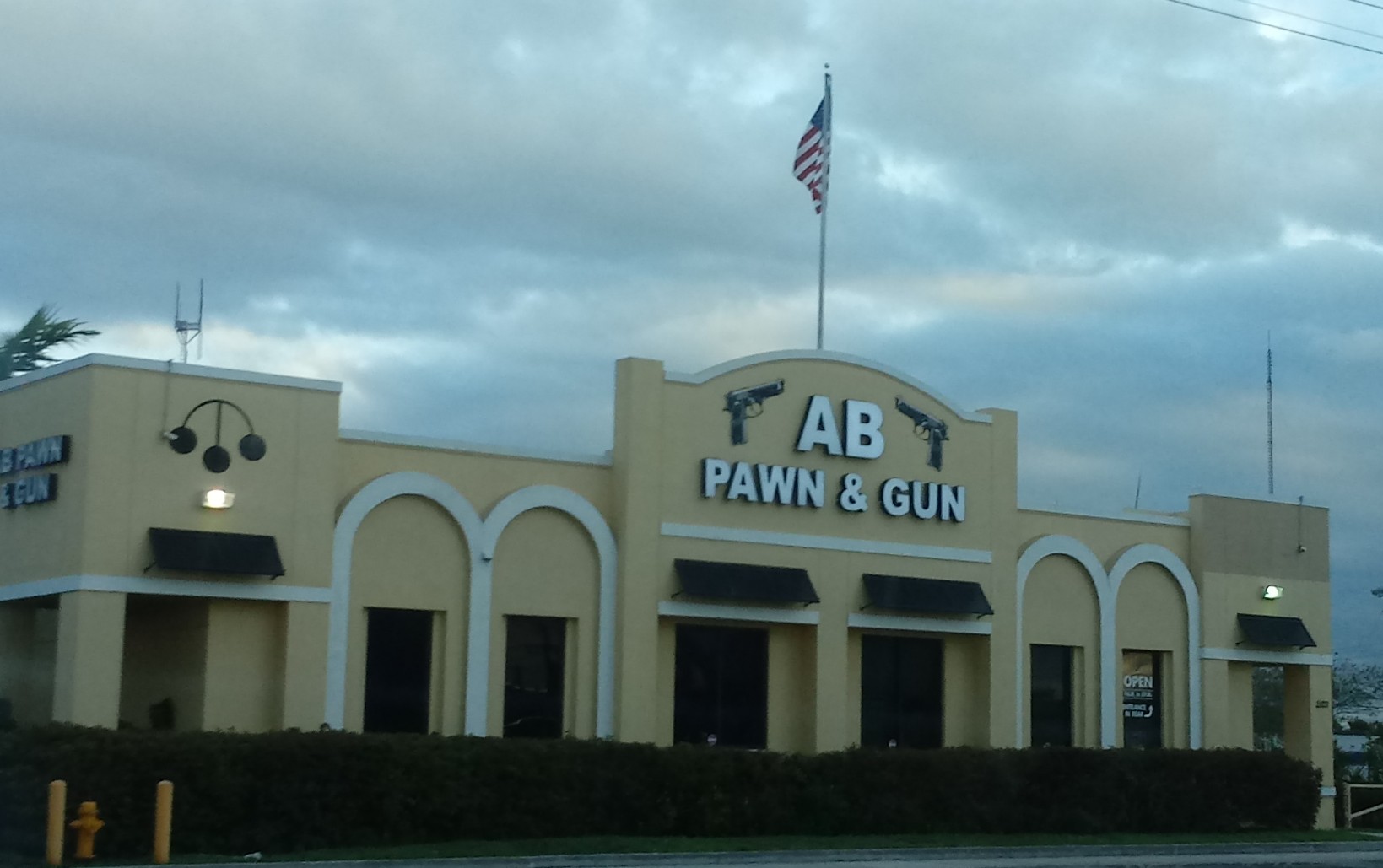 AB Pawn & Gun 01