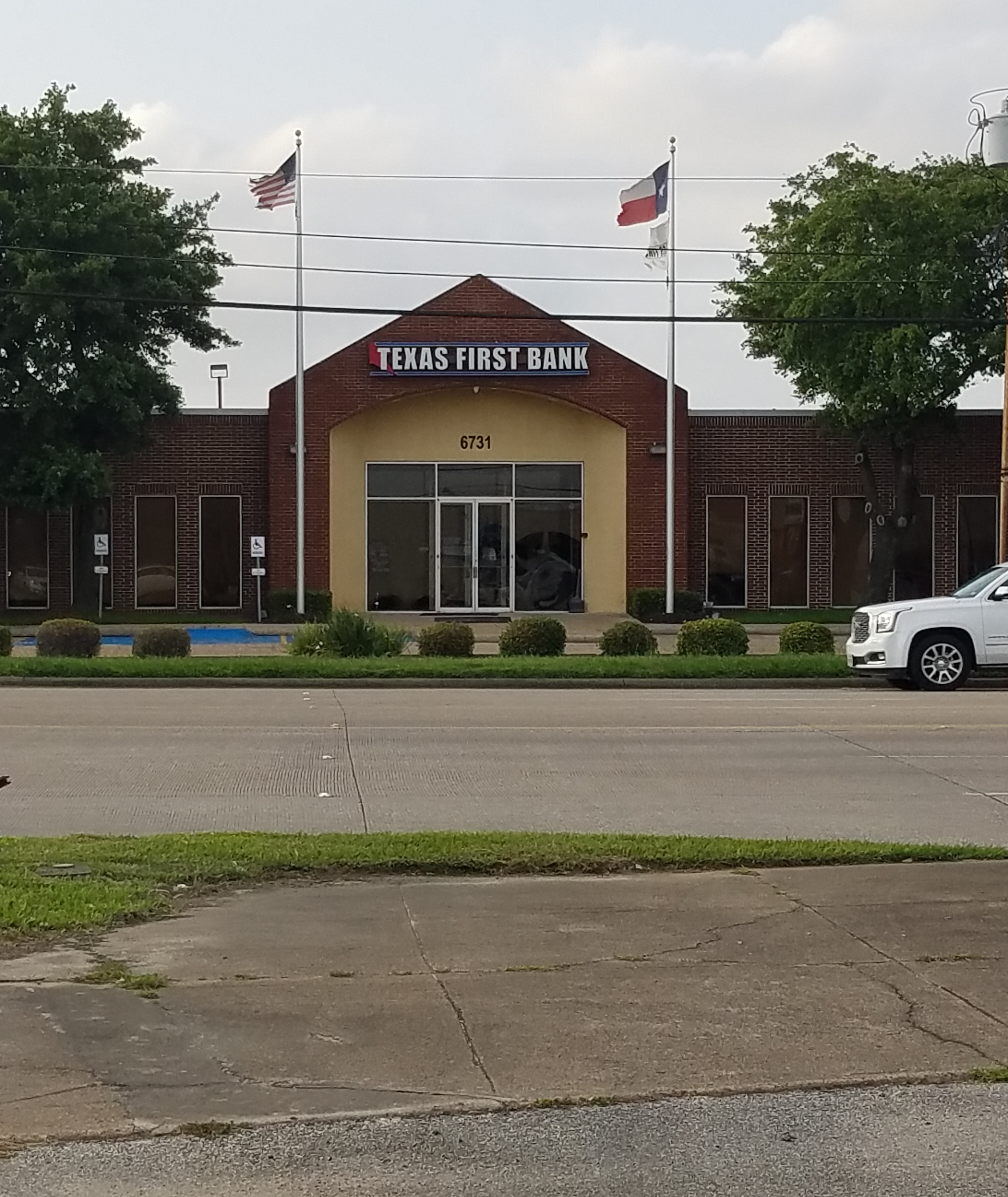 Texas First Bank 01