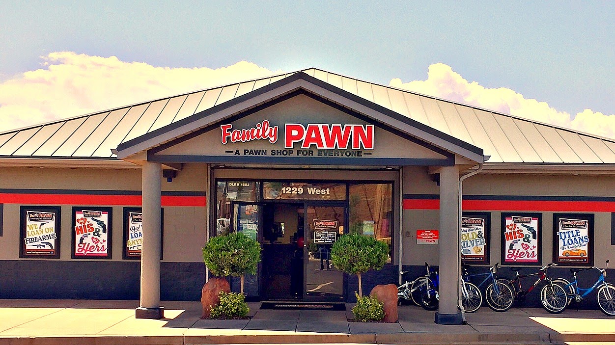 Family Pawn Sunset 01