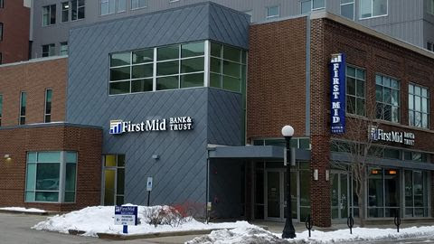 First Mid Bank & Trust Champaign West Church St 01