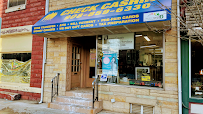 Family Financial Check Cashing & Smoke Shop 01