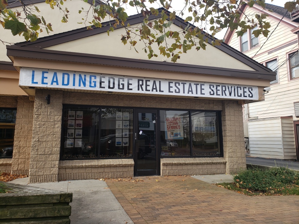 Leading Edge Real Estate Services 01