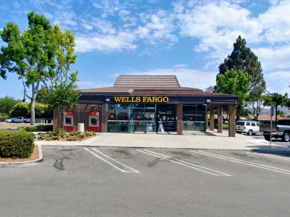 Wells Fargo Bank 01