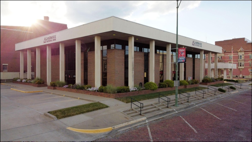 Landmark National Bank 01