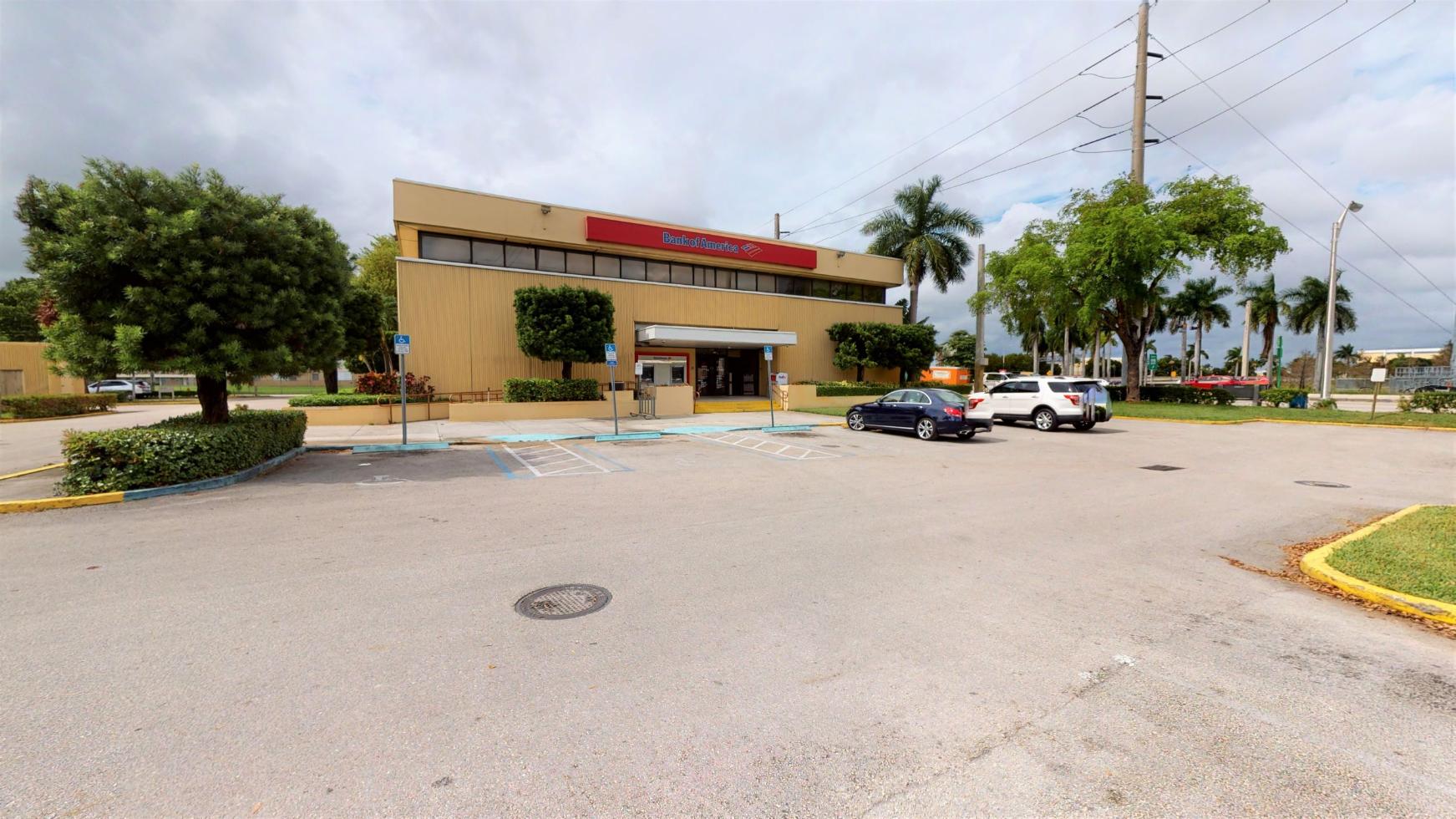 Bank of America (with Drive-thru ATM) 01