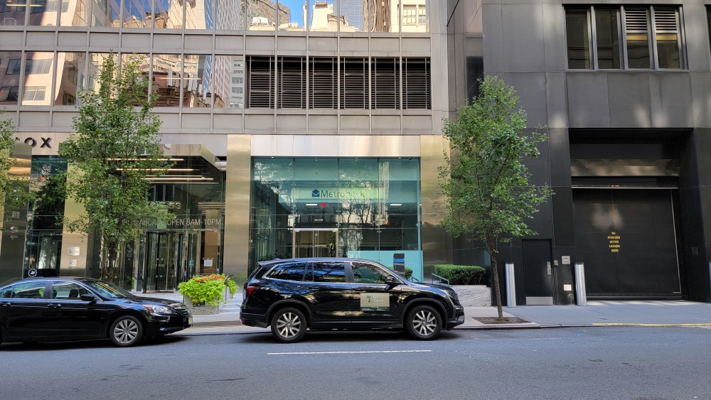 Metropolitan Bank & Trust Co 01