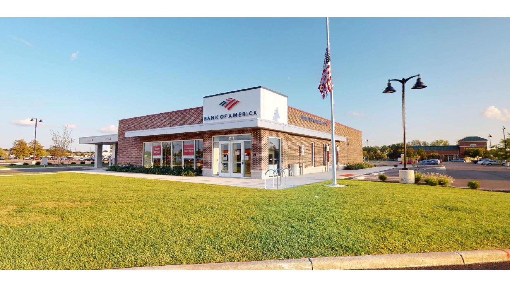 Bank of America (with Drive-thru ATM) 01