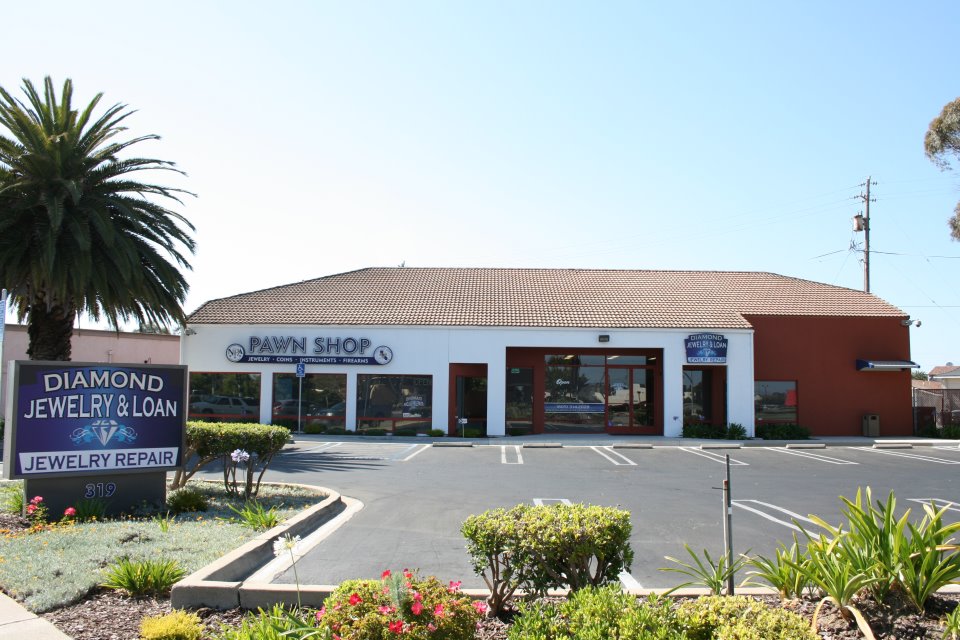 Diamond Jewelry & Loan, East 01