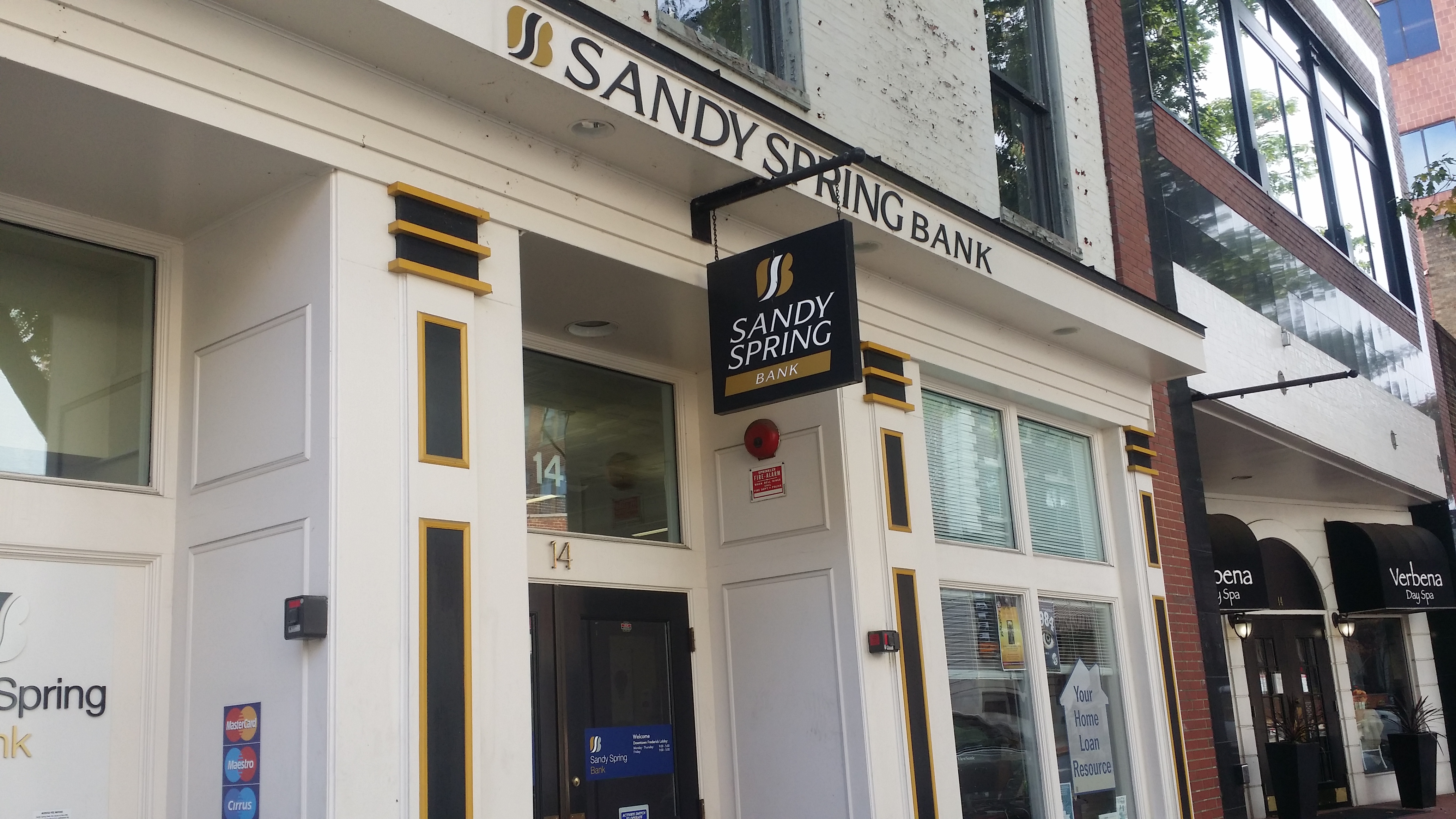 Sandy Spring Bank 01