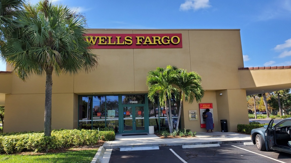 Wells Fargo Bank 01