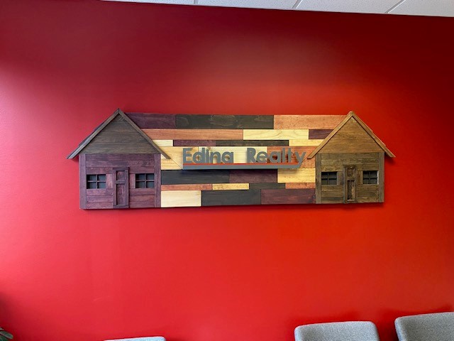Edina Realty 01
