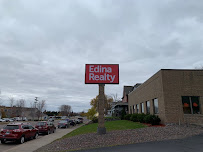 Edina Realty 02