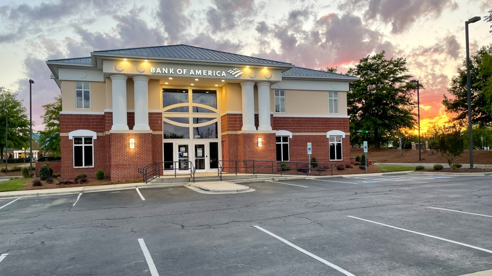 Bank of America (with Drive-thru ATM) 01