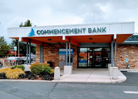 Commencement Bank 01
