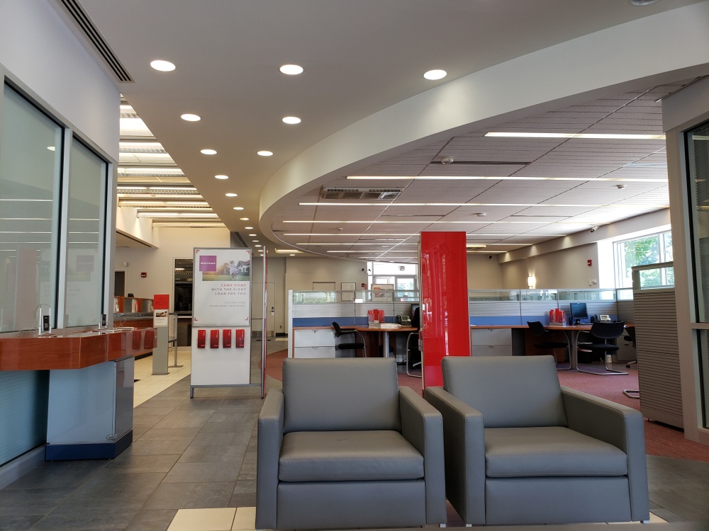 Santander Bank Branch 01
