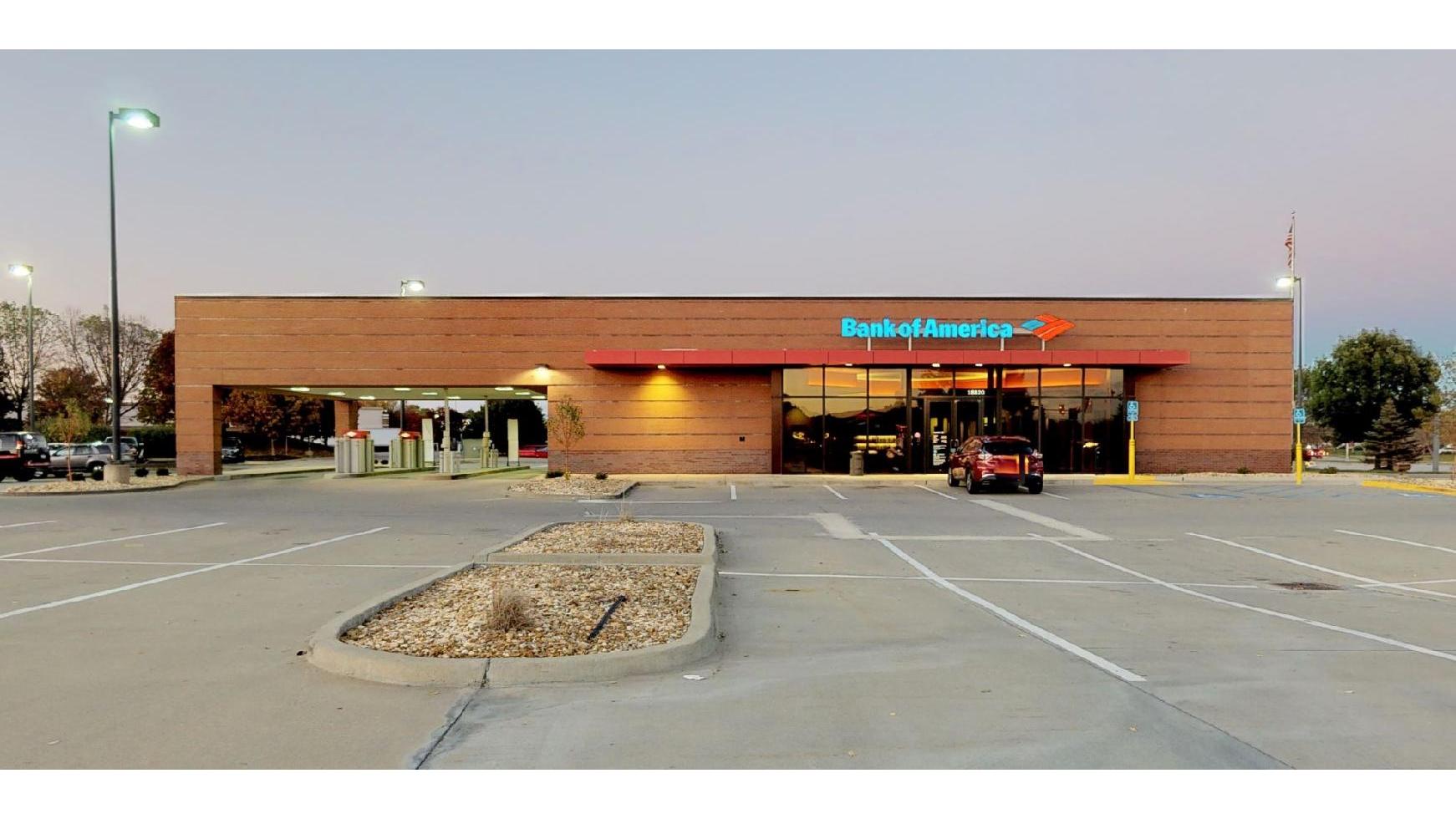 Bank of America (with Drive-thru ATM) 01