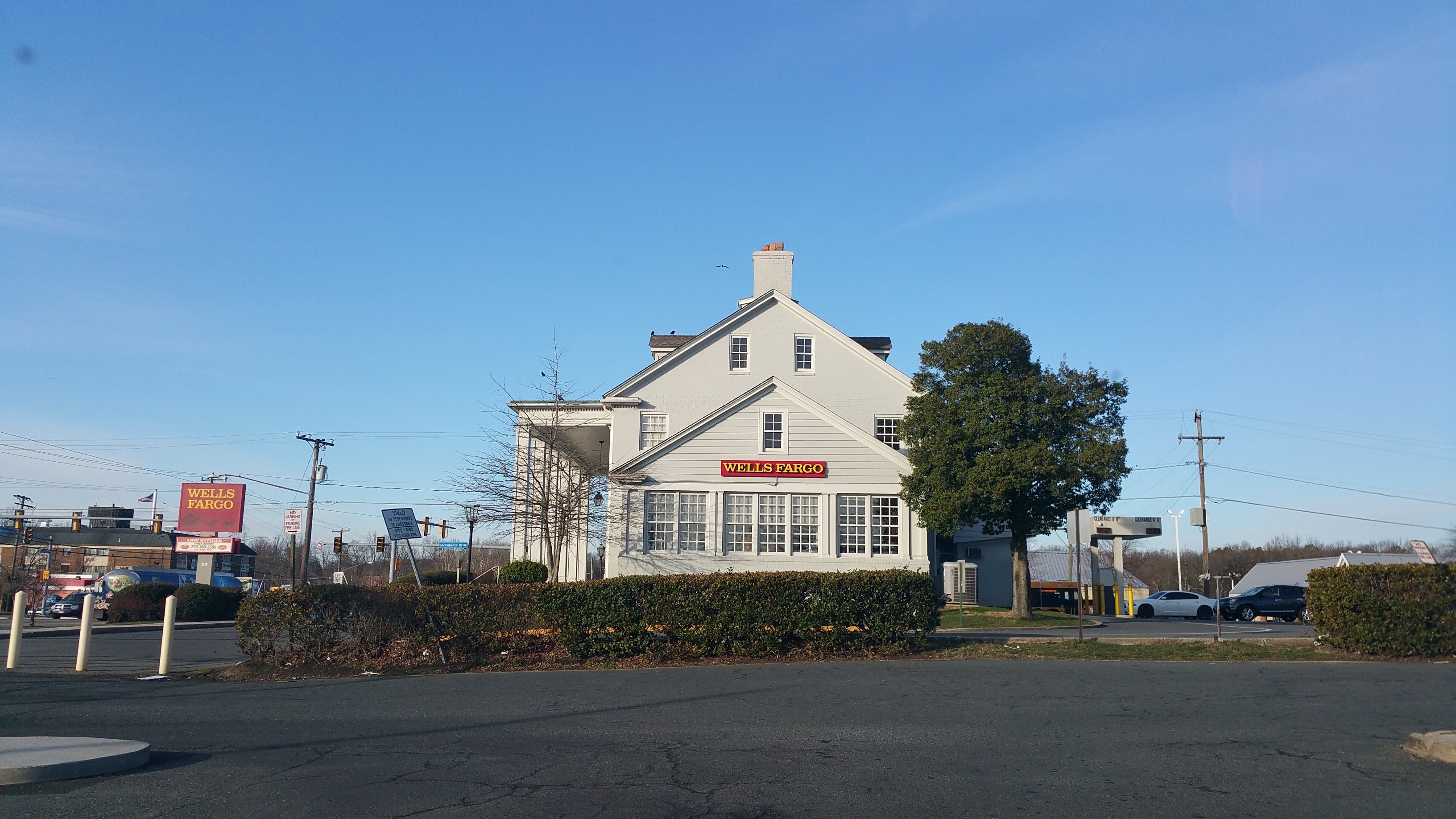 Wells Fargo Bank 01
