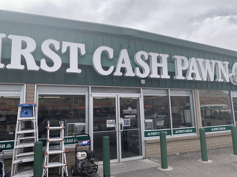 First Cash Pawn 01