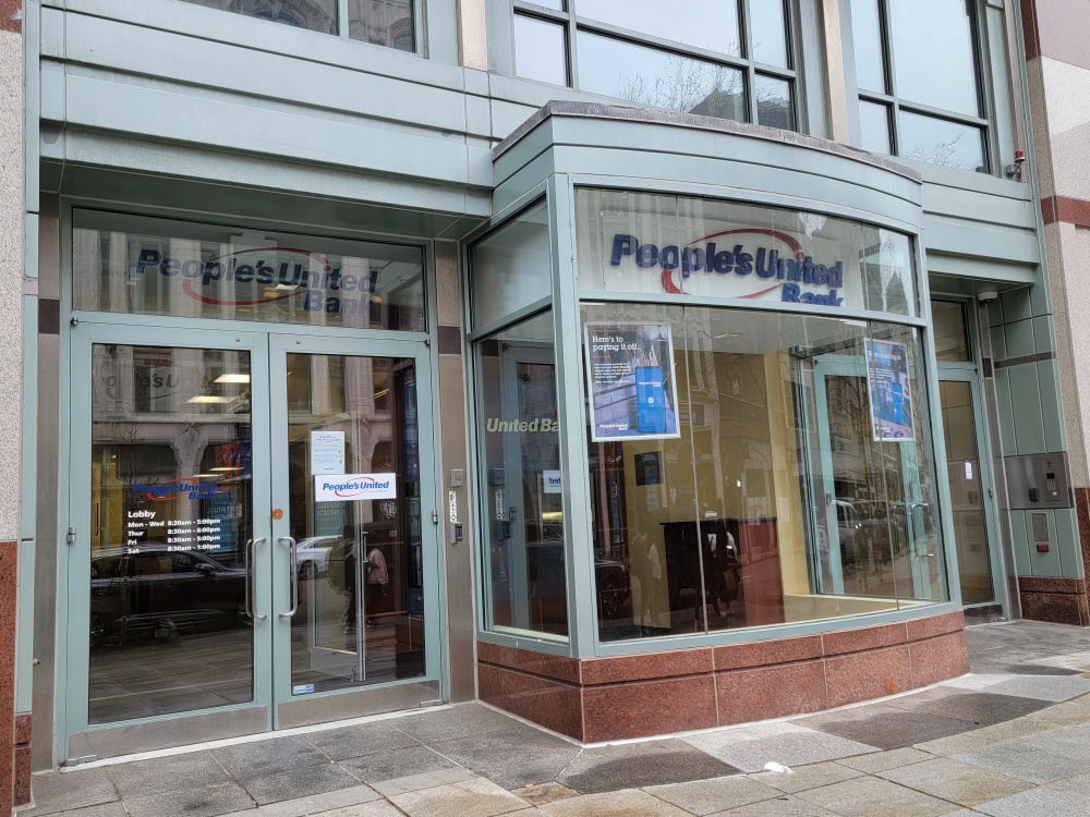 People's United Bank 01