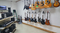 Richard's Pawn Shop 04