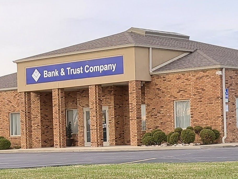 Bank & Trust Co 01