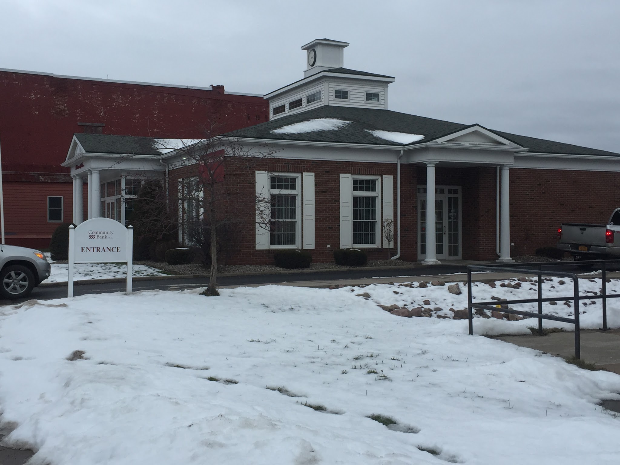 Community Bank, N.A. 01