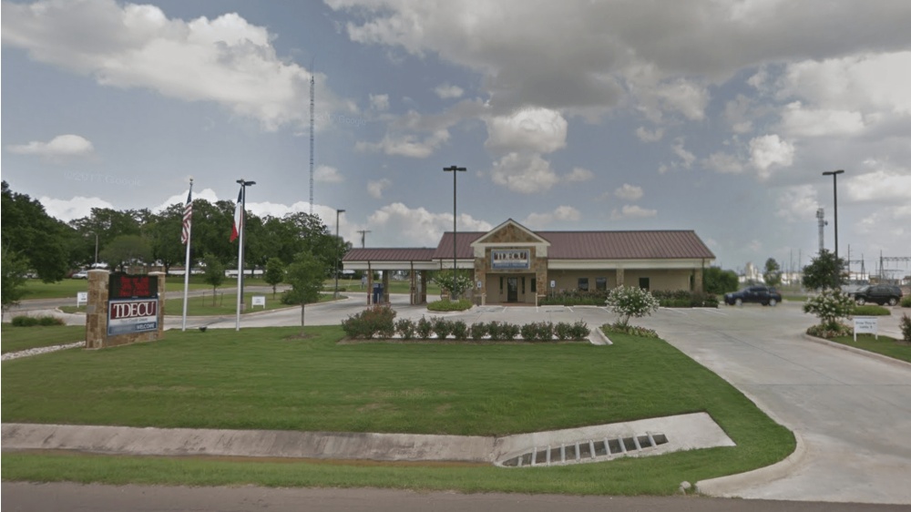 TDECU Yoakum 01