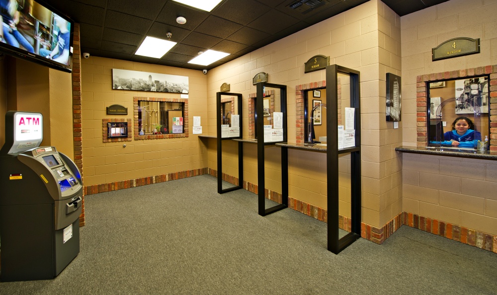 Fresno Coin Jewelry & Loan Downtown 01
