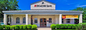Broadway Bank - Fredericksburg Financial Center 01