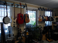 Ed's Pawn Shop 03