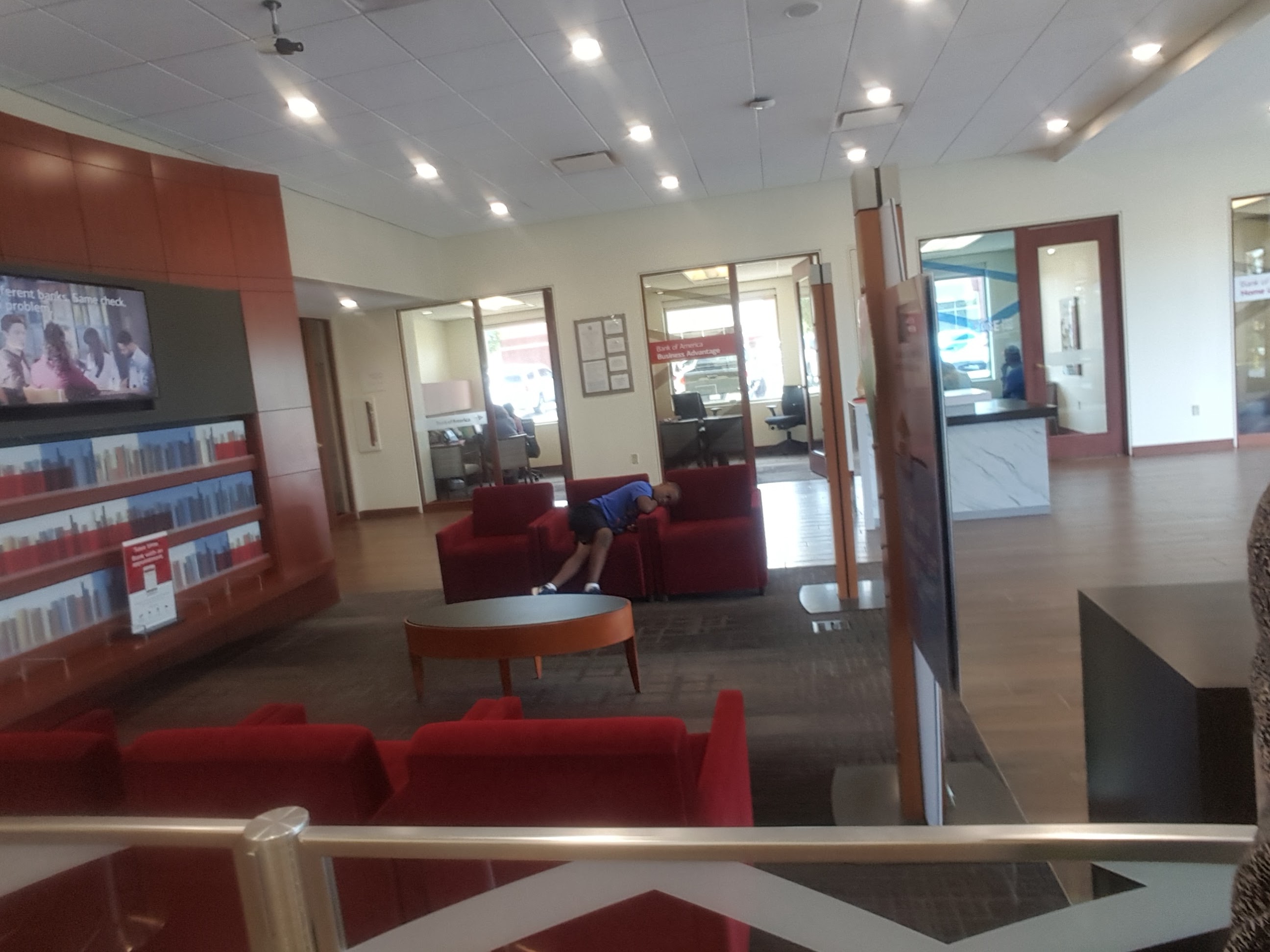 Bank of America (with Drive-thru ATM) 01
