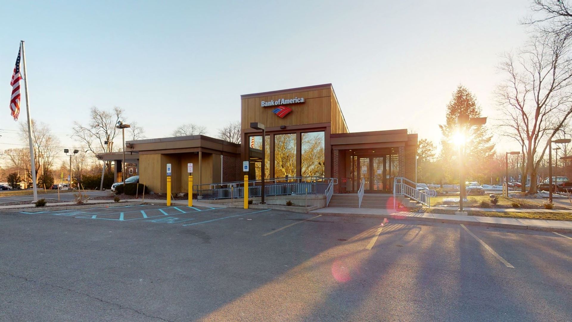 Bank of America (with Drive-thru ATM) 01