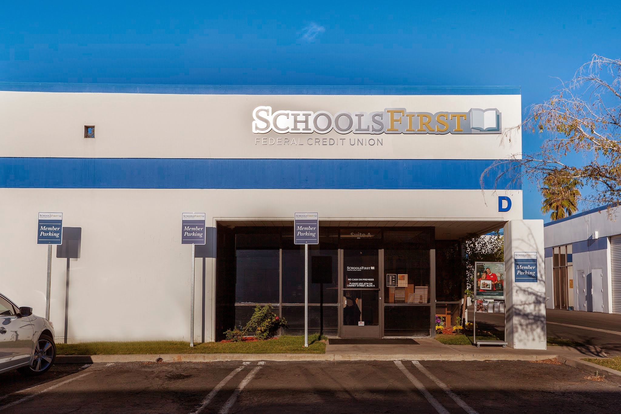 SchoolsFirst Federal Credit Union - Lake Elsinore 01