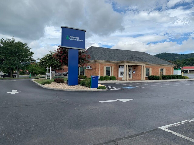 Atlantic Union Bank 01