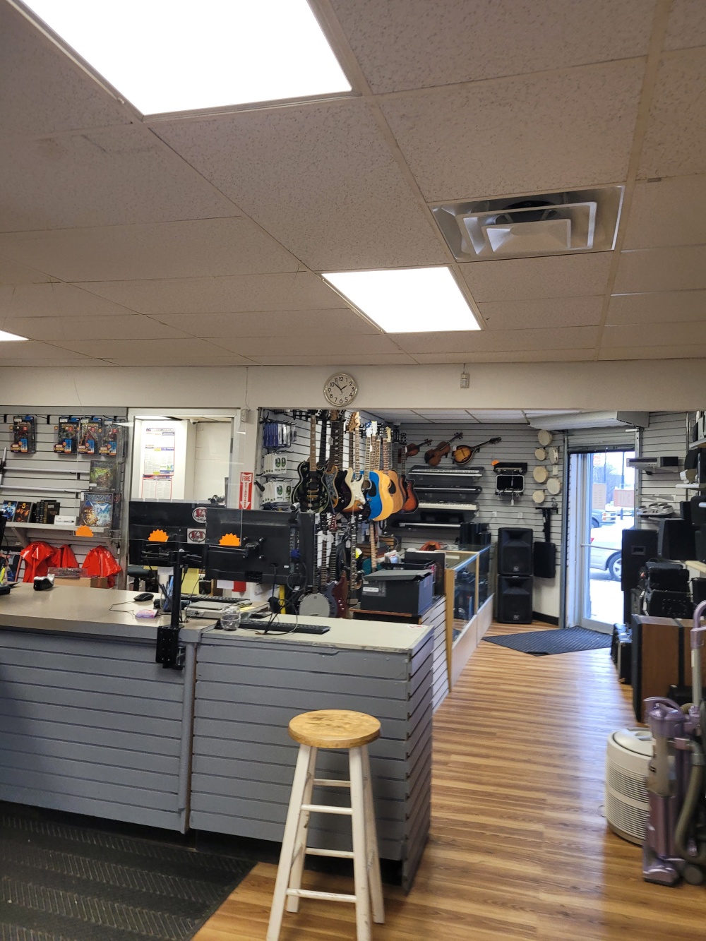National Jewelry and Pawn 01
