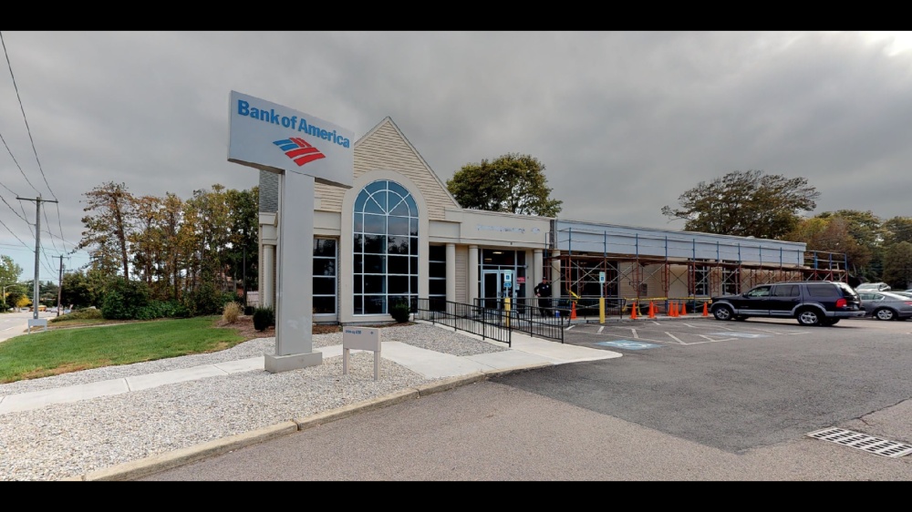 Bank of America (with Drive-thru ATM) 01