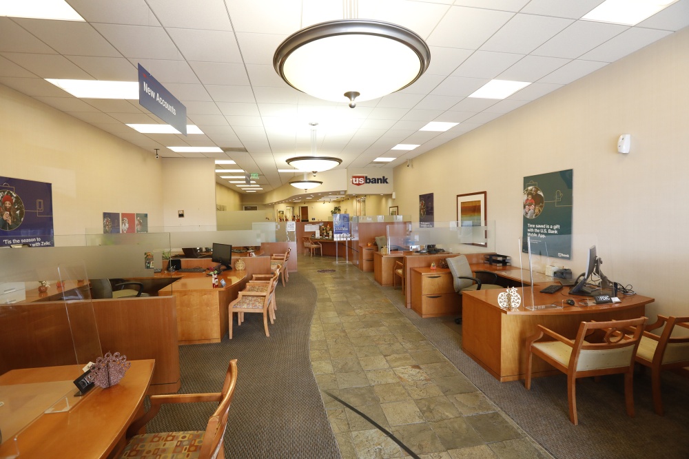 U.S. Bank Branch 01