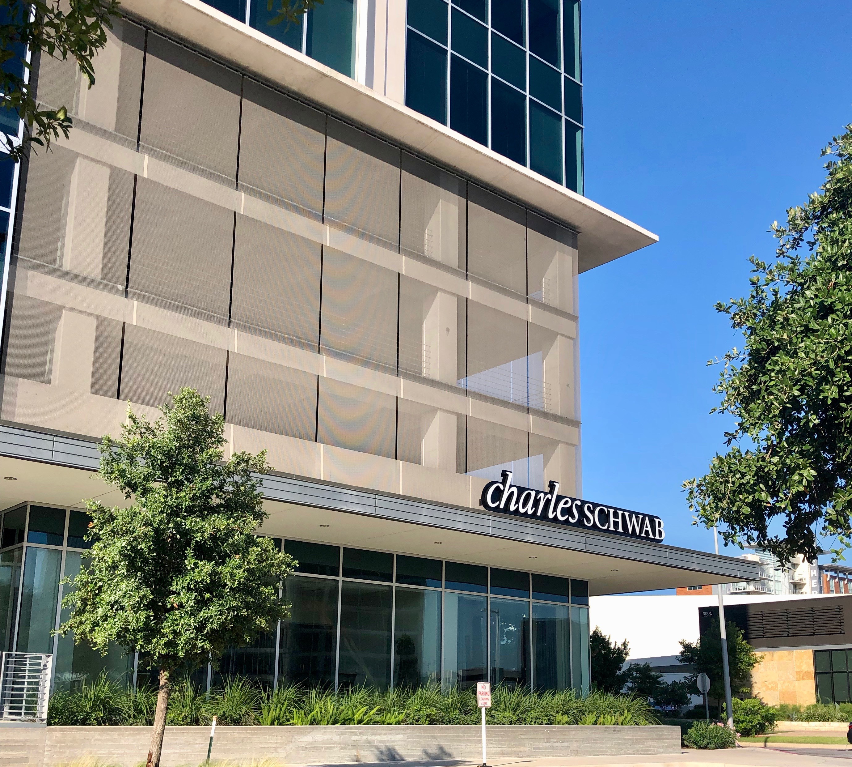 Charles Schwab 01