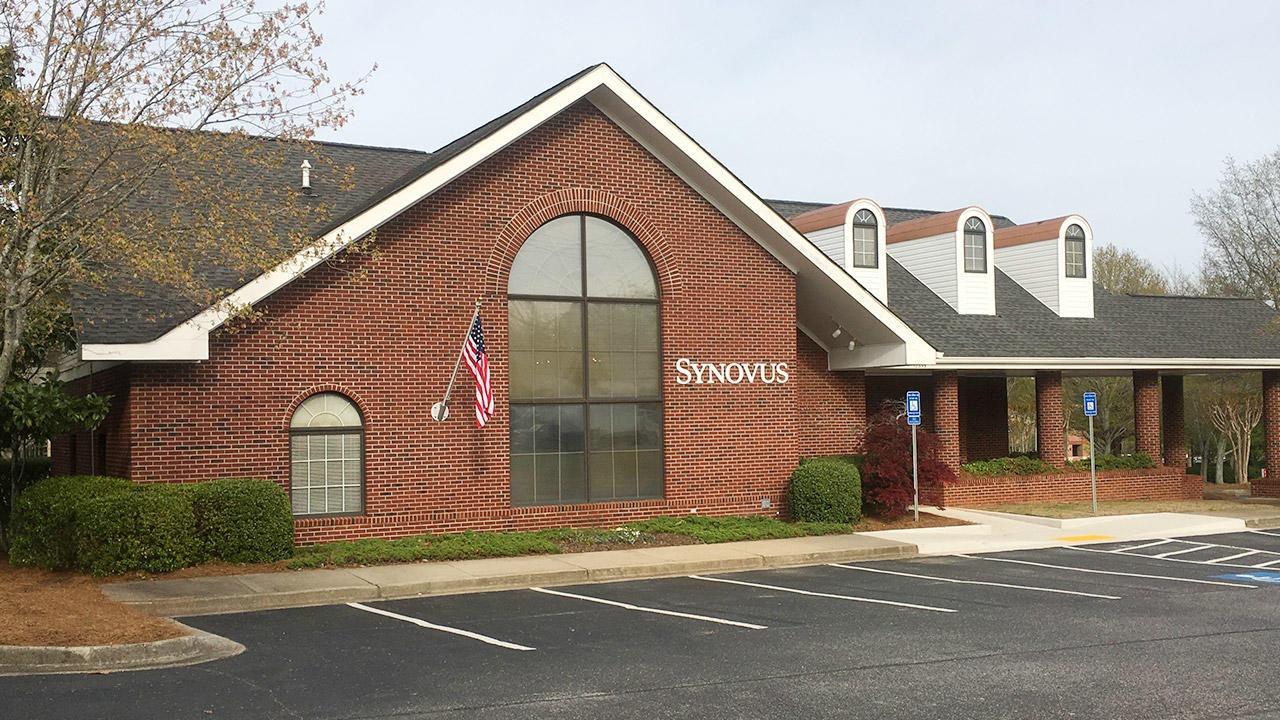Synovus Bank 01