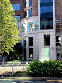 Charles Schwab 01
