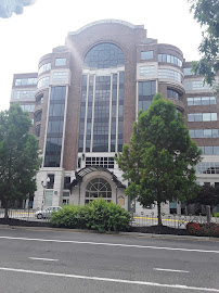 Charles Schwab 02