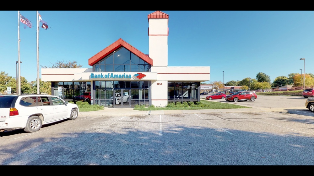 Bank of America (with Drive-thru ATM) 01
