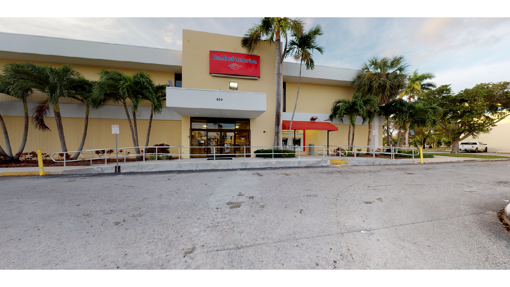 Bank of America (with Drive-thru ATM) 01