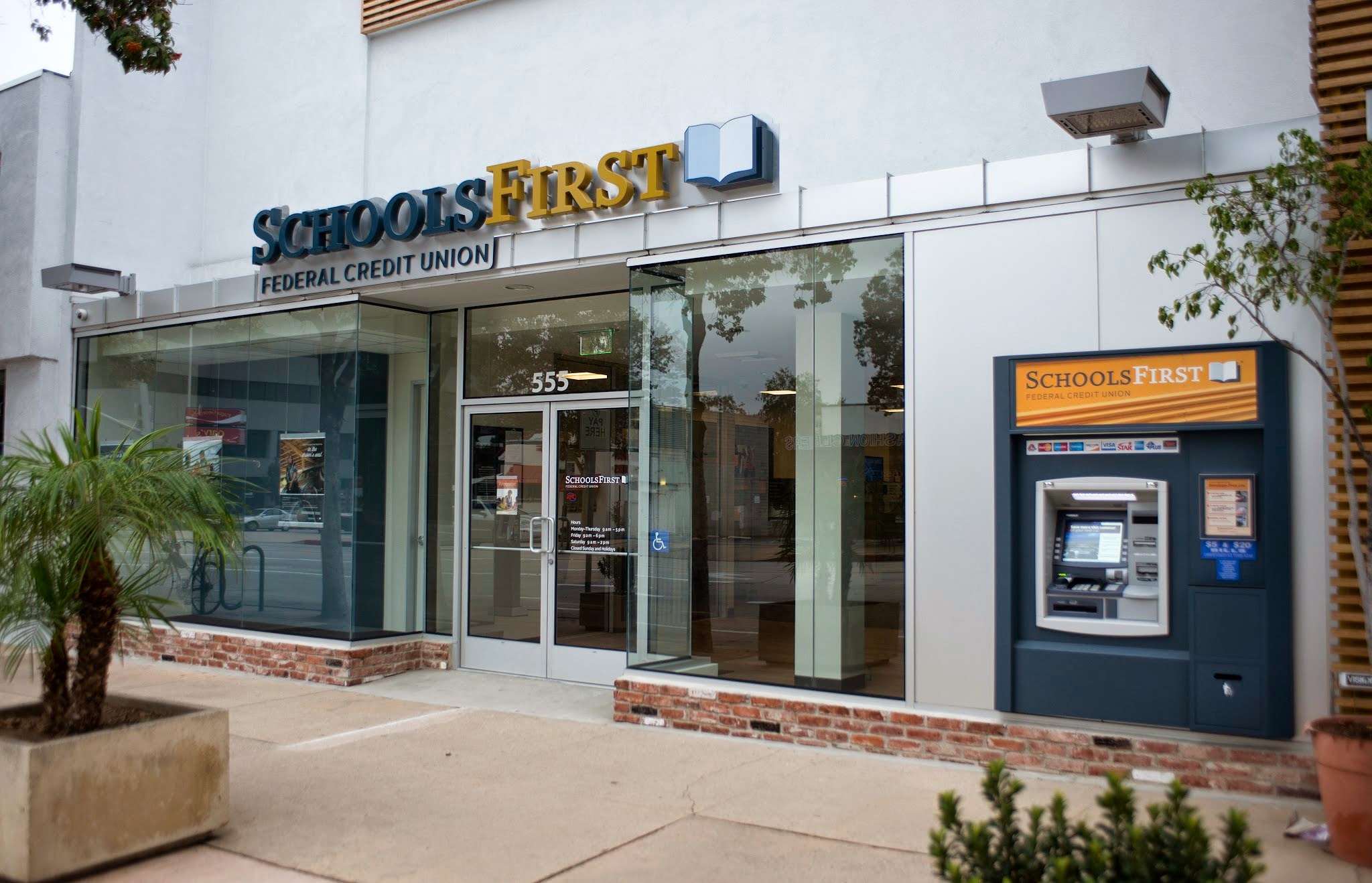 SchoolsFirst Federal Credit Union - Pasadena 01
