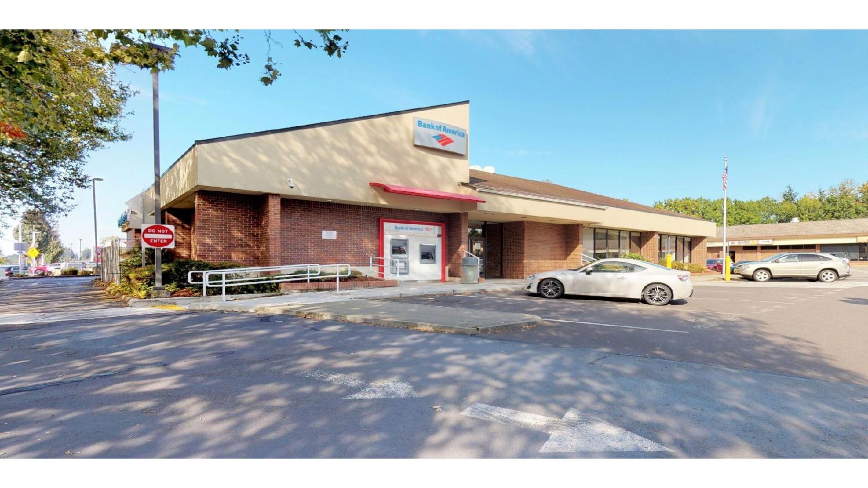 Bank of America (with Drive-thru ATM) 01