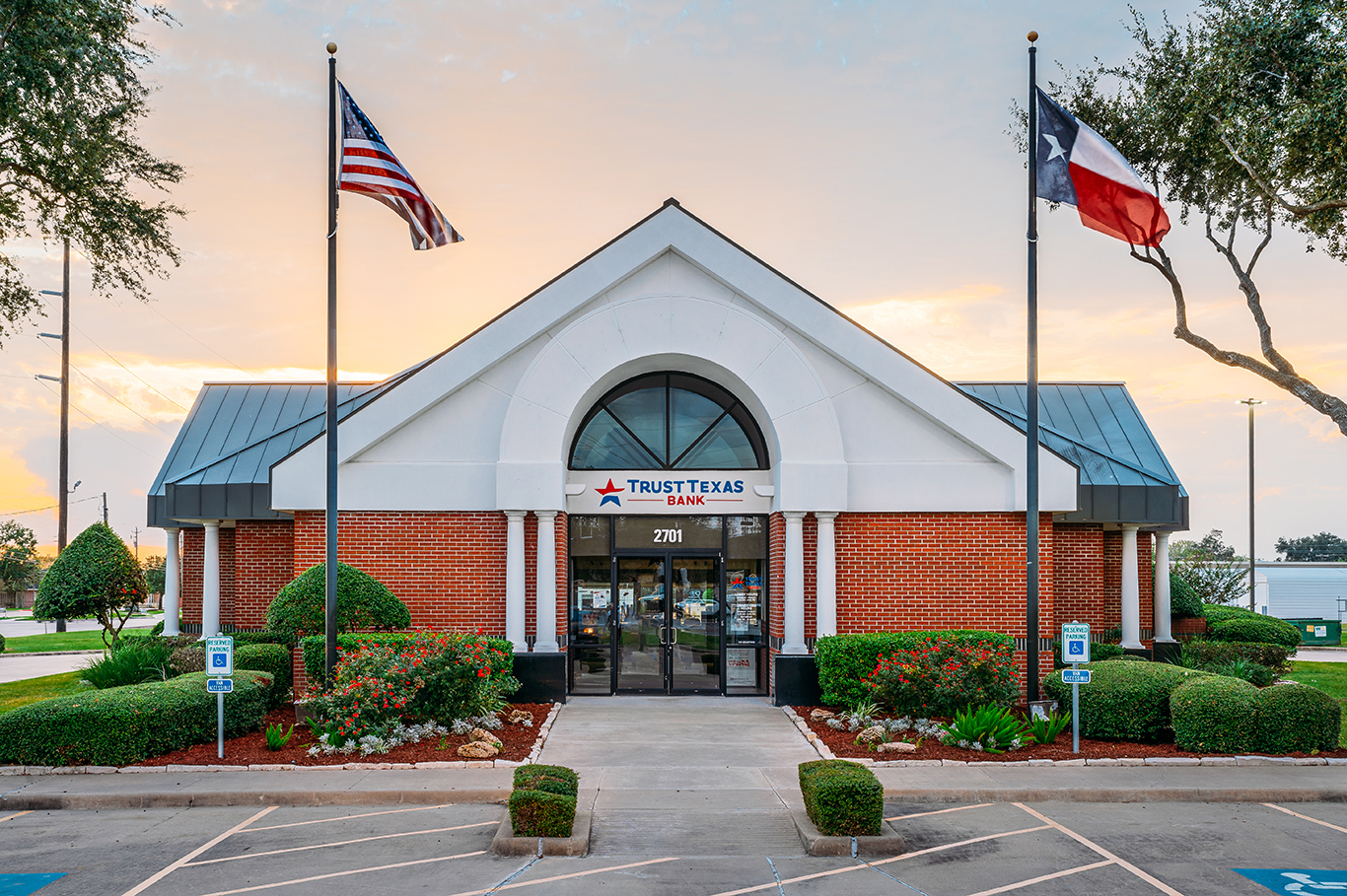 TrustTexas Bank 01