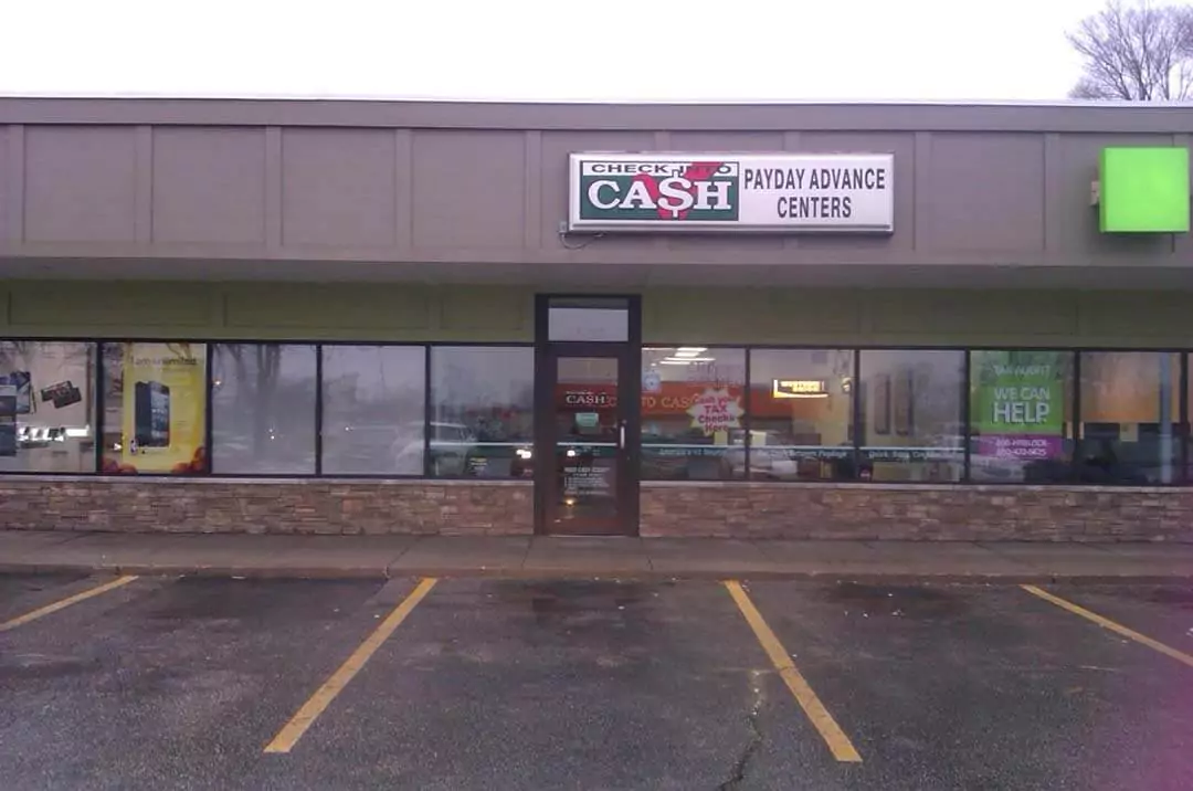 Check Into Cash 01
